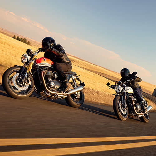 Triumph Speed Twin 1200 and Speed Twin 1200 RS